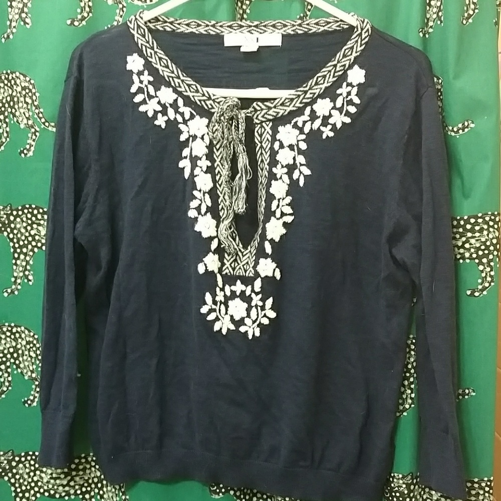 Never Worn Navy beachy embroidered sweater